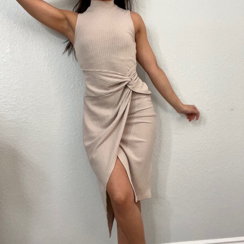 Oatmeal Cream Knit Midi Sleeveless Sweater Dress with Slit XS - Picture 2 of 7